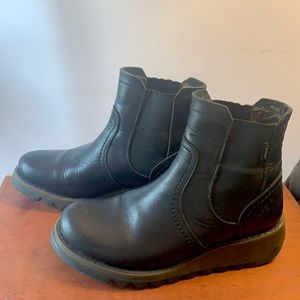 Fly London Scon Waterproof Gore-tex Chelsea Boot